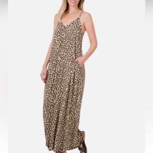 Zenana Leopard Print Maxi Dress with pockets size large